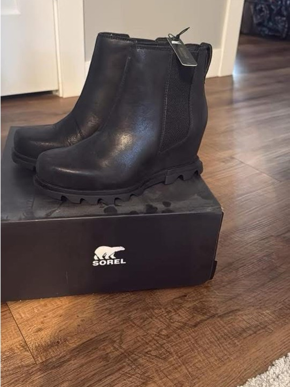 Sorel Black Chelsea Ankle Boots with Lug Sole